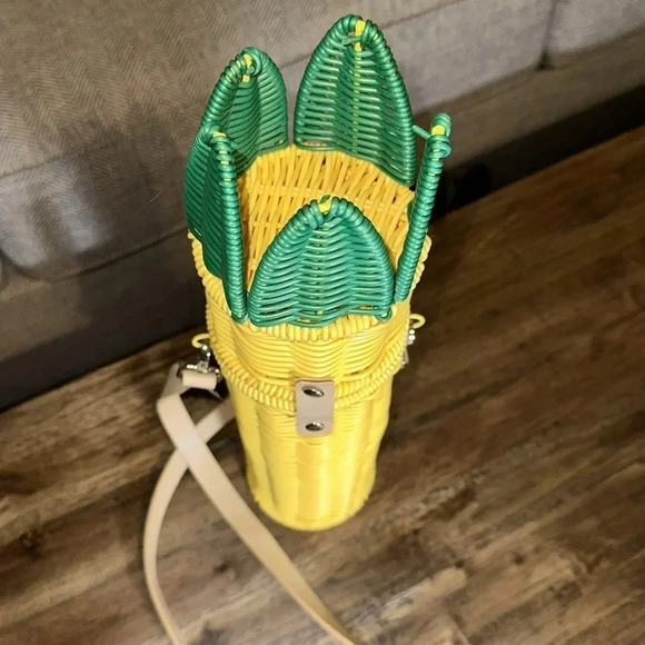 💥NWOT CIROA Pineapple Hello Summer WINE CADDY Strap FAUX RESIN WICKER - Picture 3 of 12